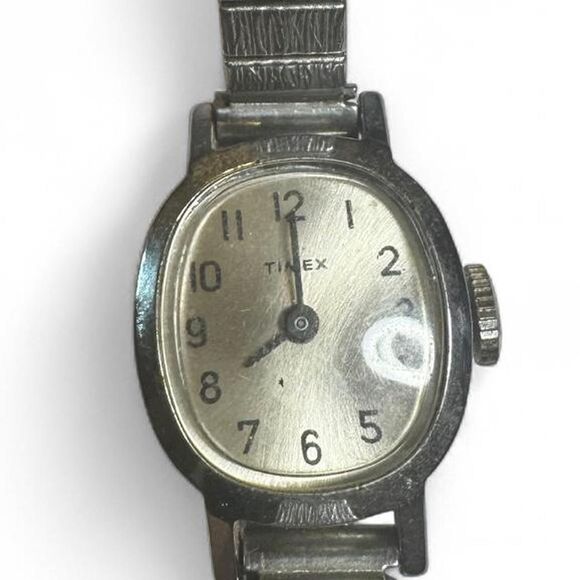 VTG Women's TIMEX Windup Watch Silver Tone Untested - Picture 2 of 5